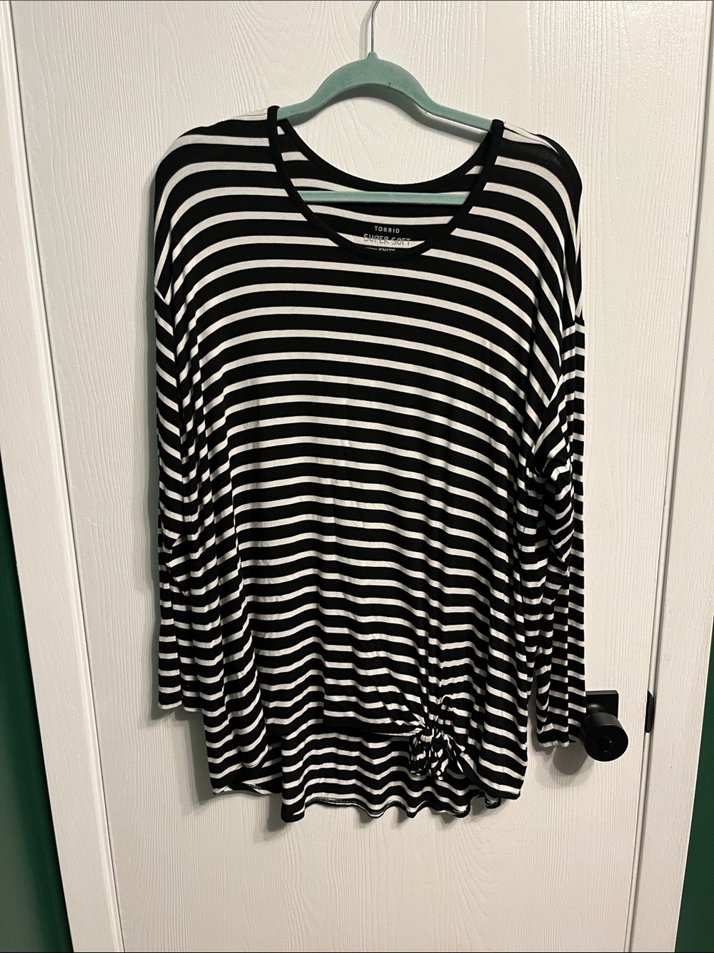 Women’s Torrid super soft stripped 2x long sleeved shirt!